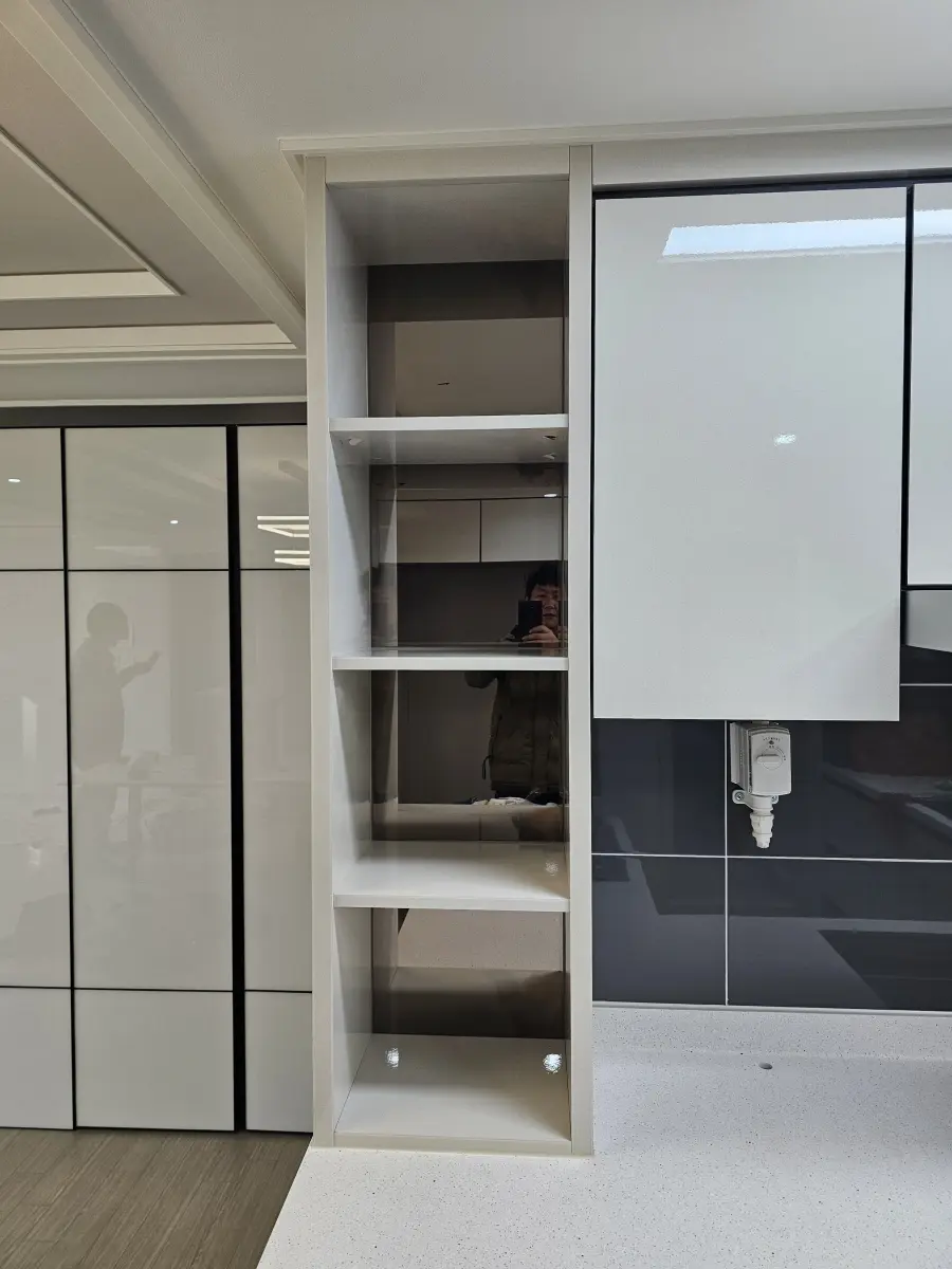 붙박이장 오픈 선반 힌지 유리문 설치 시공 전